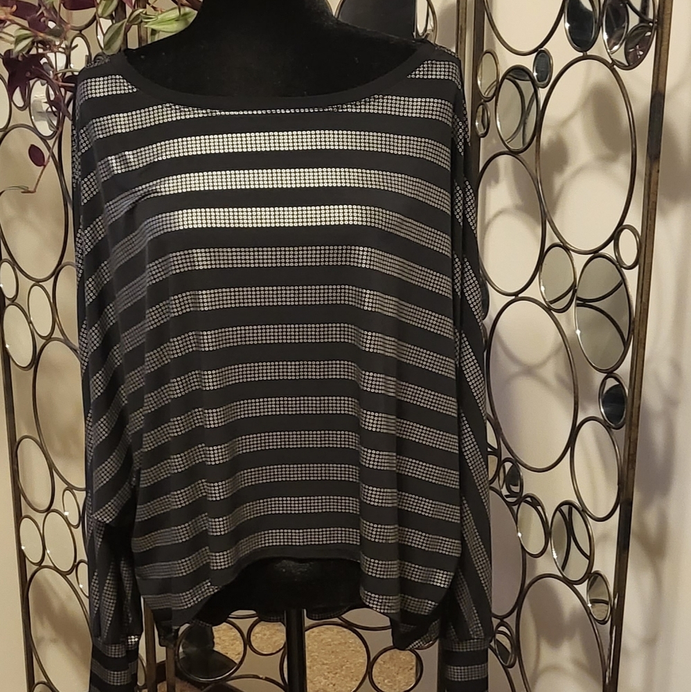 Bisou Bisou Long Sleeve Top